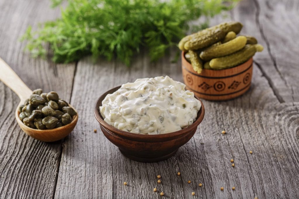 Peut-on manger de la sauce tarte enceinte ?