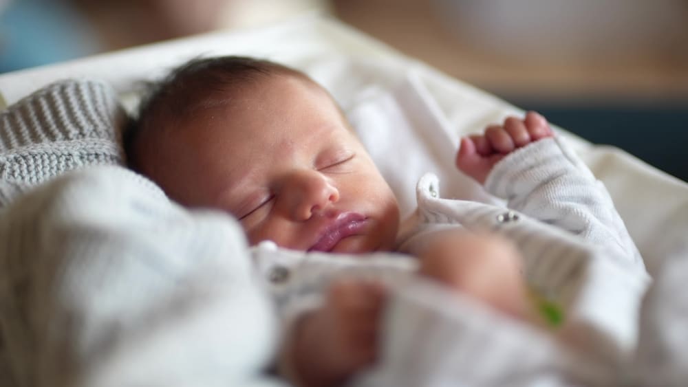 Dream Feed : une technique pour améliorer le sommeil de bébé
