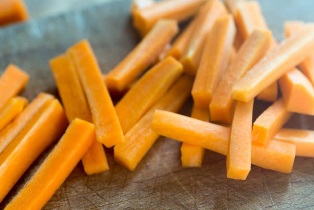 Des bâtonnets de légumes