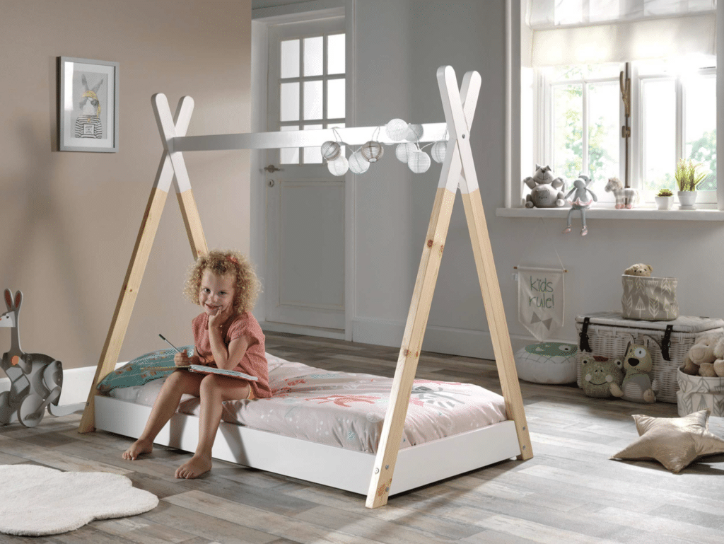 Le passage au lit de grand : comment changer le lit de bébé ?