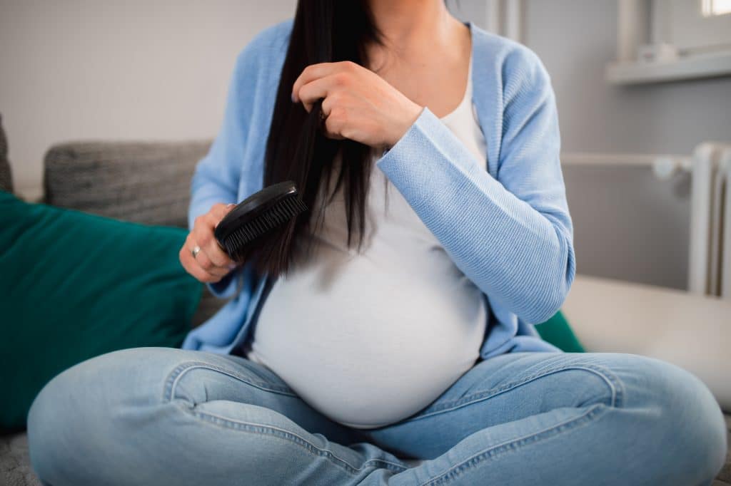 Comment préserver sa chevelure post partum ?