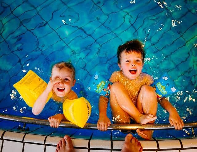 Cours de natation pour enfants : guide complet