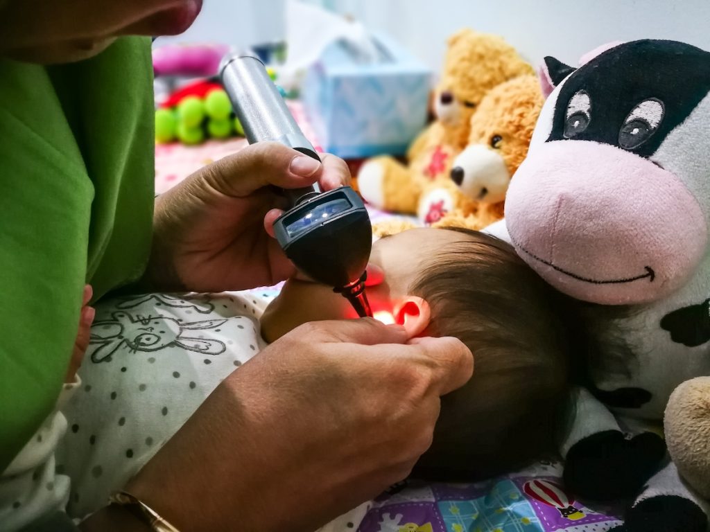 Appareil auditif : à quel âge mon enfant peut-il en porter?