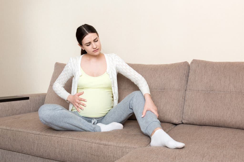 Comment soulager les jambes lourdes pendant la grossesse ?