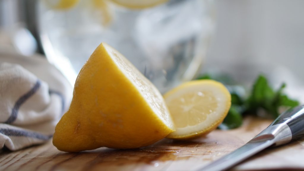 Par quoi remplacer le sel ? Découvrez comment apporter de la saveur à vos plats sans saler