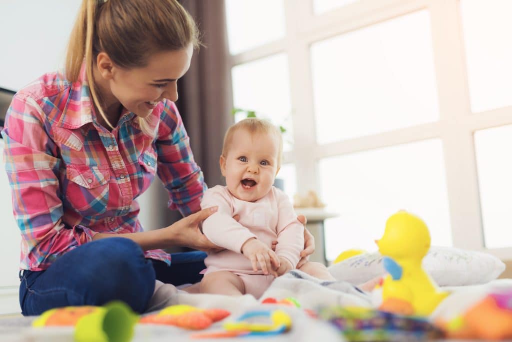 Comment faire garder ses enfants à domicile ?