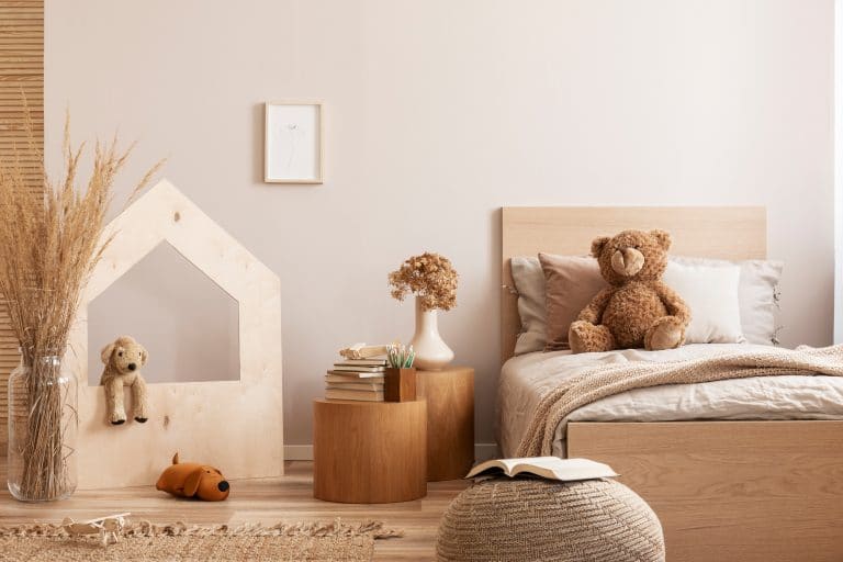 Le passage au lit de grand : comment changer le lit de bébé ?