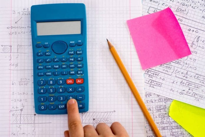 Enfant scolarisé : quelle calculatrice pour quelle utilisation ? - Calculatrice