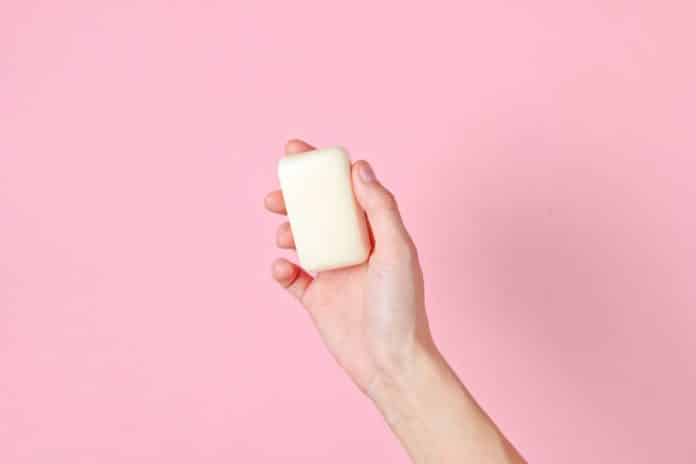 3 produits seulement pour vos soins du corps - Savon