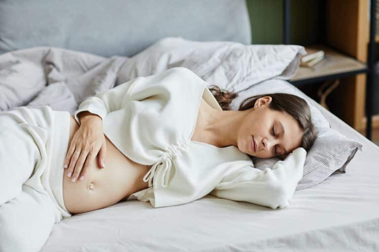 Quel meilleur matelas choisir pour dormir quand on est enceinte ? - Grossesse