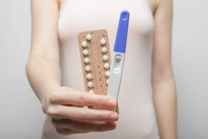 Fertilité et ovulation après l'accouchement : comment ça se passe ? - Pilule contraceptive orale combinée