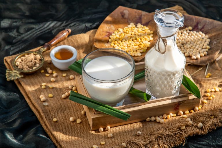 Peut-on consommer du lait de soja enceinte ?