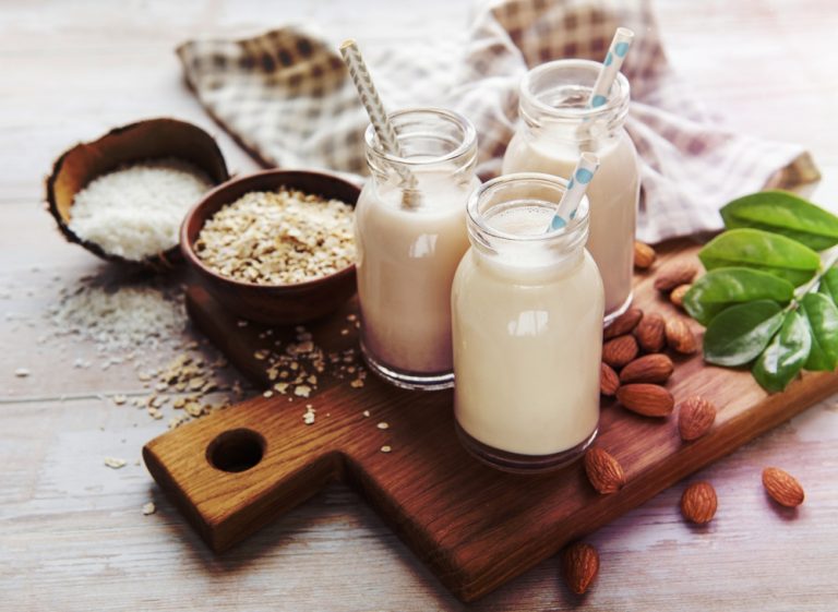 Peut-on consommer du lait de noisette enceinte?