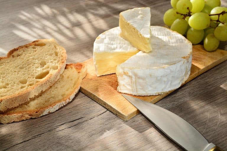 Peut-on manger du camembert enceinte ?