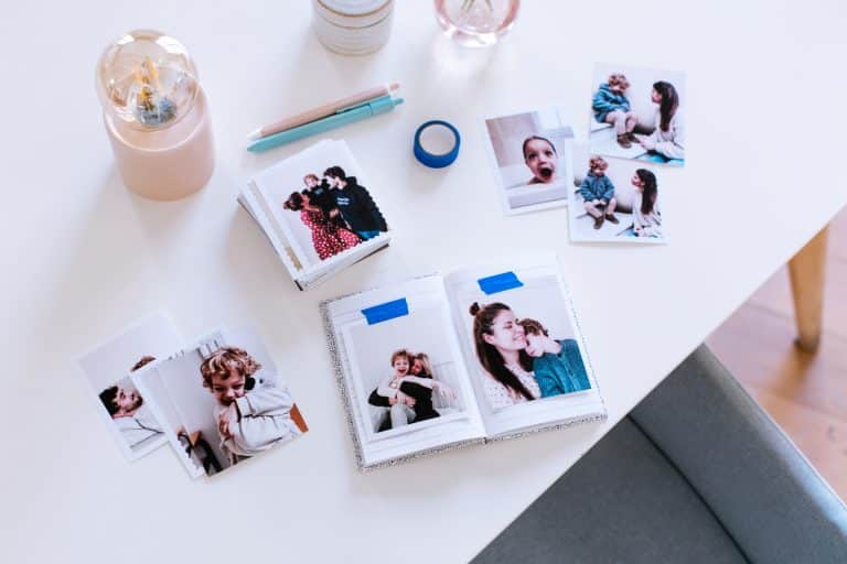 Comment créer un album photo des premières années de bébé ?