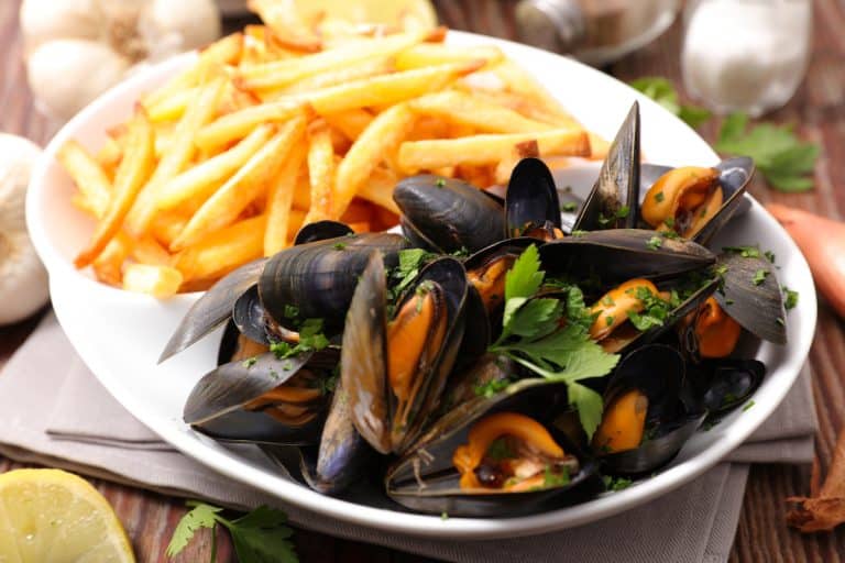 Peut-on manger des moules frites enceinte ?