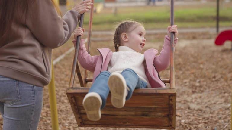 Découvrez le prénom grec tendance et original qu&rsquo;il faut absolument donner à votre petite fille en 2024